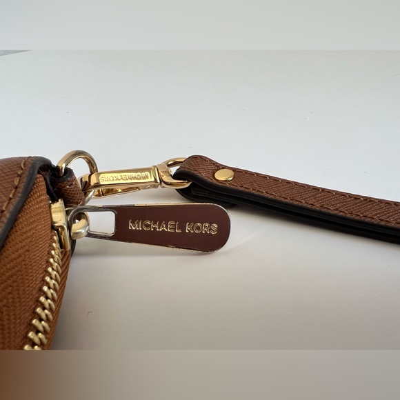 MICHAEL KORS Large Continental Wallet - Picture 8 of 10
